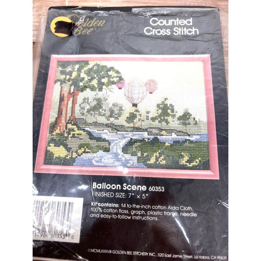 Golden Bee Counted Cross Stitch Balloon Scene 60353 7x5